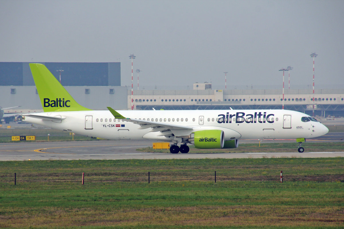 Air Baltic, YL-CSK, Airbus A220-300, msn: 55039, 16.Oktober 2018, MXP Milano-Malpensa, Italy.