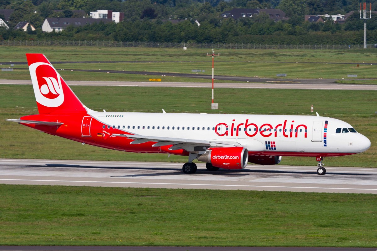 Air Berlin (AB-BER), D-ABZK, Airbus, A 320-216 (Test-Lamination Sticker), 22.08.2015, DUS-EDDL, Düsseldorf, Germany