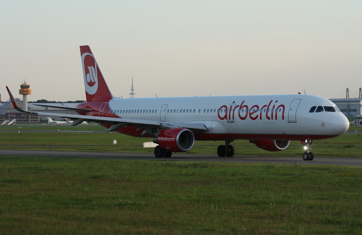 Air Berlin, D-ABCO, (c/n 6501),Airbus A 321-211 (SL), 31.08.2015, HAM-EDDH, Hamburg, Germany 