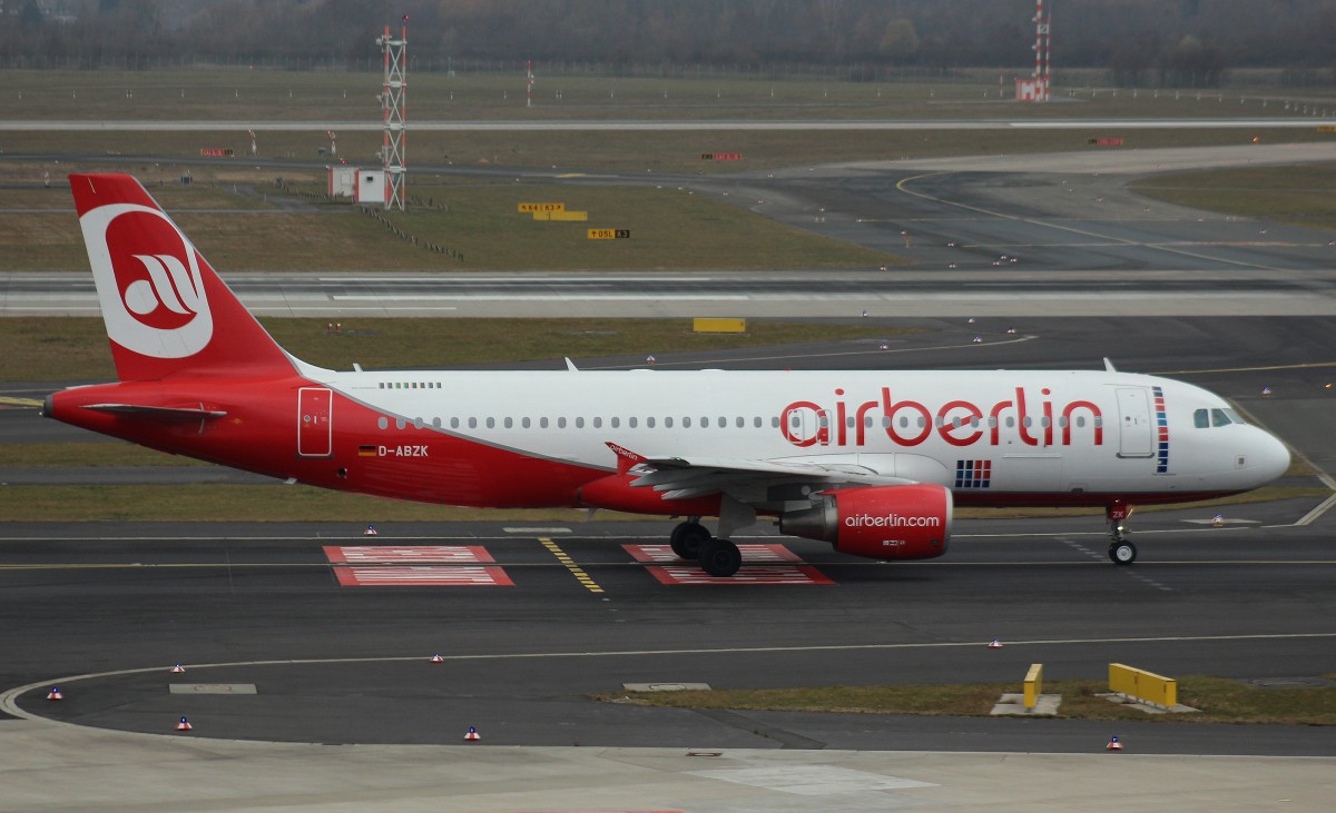 Air Berlin, D-ABZK, (c/n 3213),Airbus A 320-216,19.03.2016,DUS-EDDL, Düsseldorf, Germany (Sticker:Lamination testbed) 