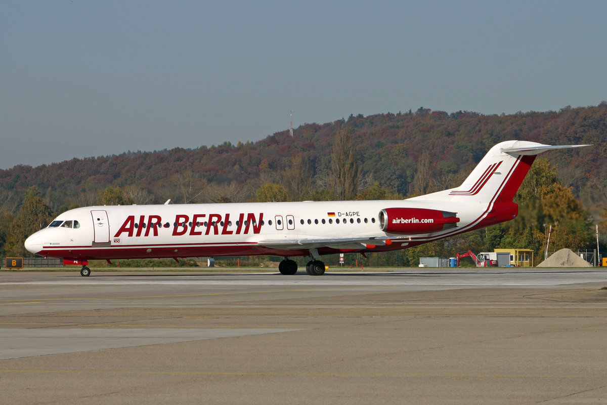 Air Berlin, D-AGPE, Fokker 100, msn: 11300, 30.Oktober 2005, ZRH Zürich, Switzerland.