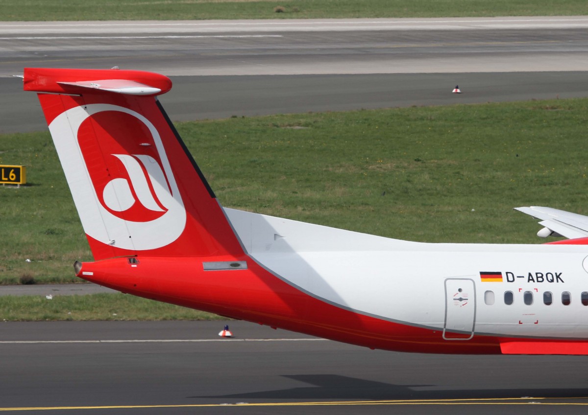 Air Berlin (LGW), D-ABQK (ex SkyWork HB-JIK), De Havilland Canada, 8Q-400 (Seitenleitwerk/Tail), 02.04.2014, DUS-EDDL, Dsseldorf, Germany