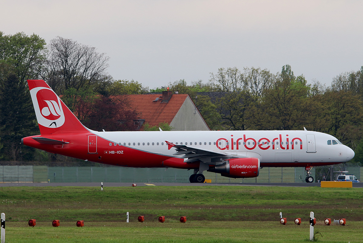 Air Berlin(Belair), Airbus A 320-214, HB-IOZ, TXL, 07.05.2017