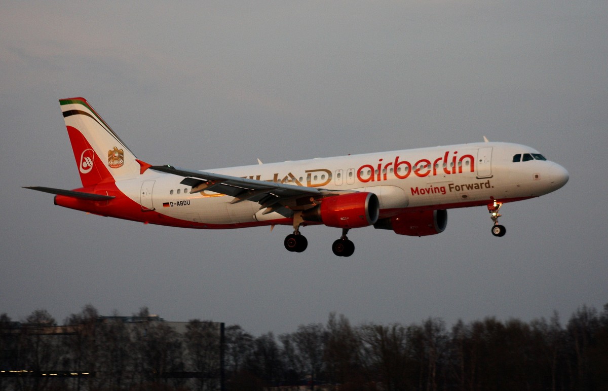 Air Berlin,D-ABDU,(c/n 3516),Airbus A320-214,18.03.2015,HAM.-EDDH,Hamburg,Germany(Air Berlin/Etihad cs.))