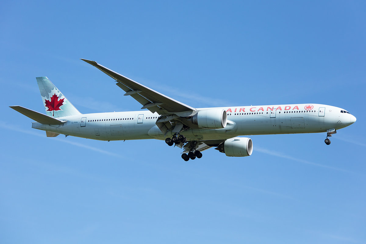 Air Canada, C-FIUL, Boeing B777-333-ER, 14.05.2019, CDG, Paris, France



