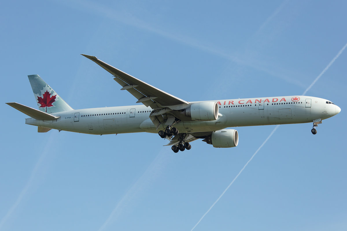 Air Canada, C-FIUL, Boeing, B777-333ER, 13.05.2019, CDG, Paris, France



