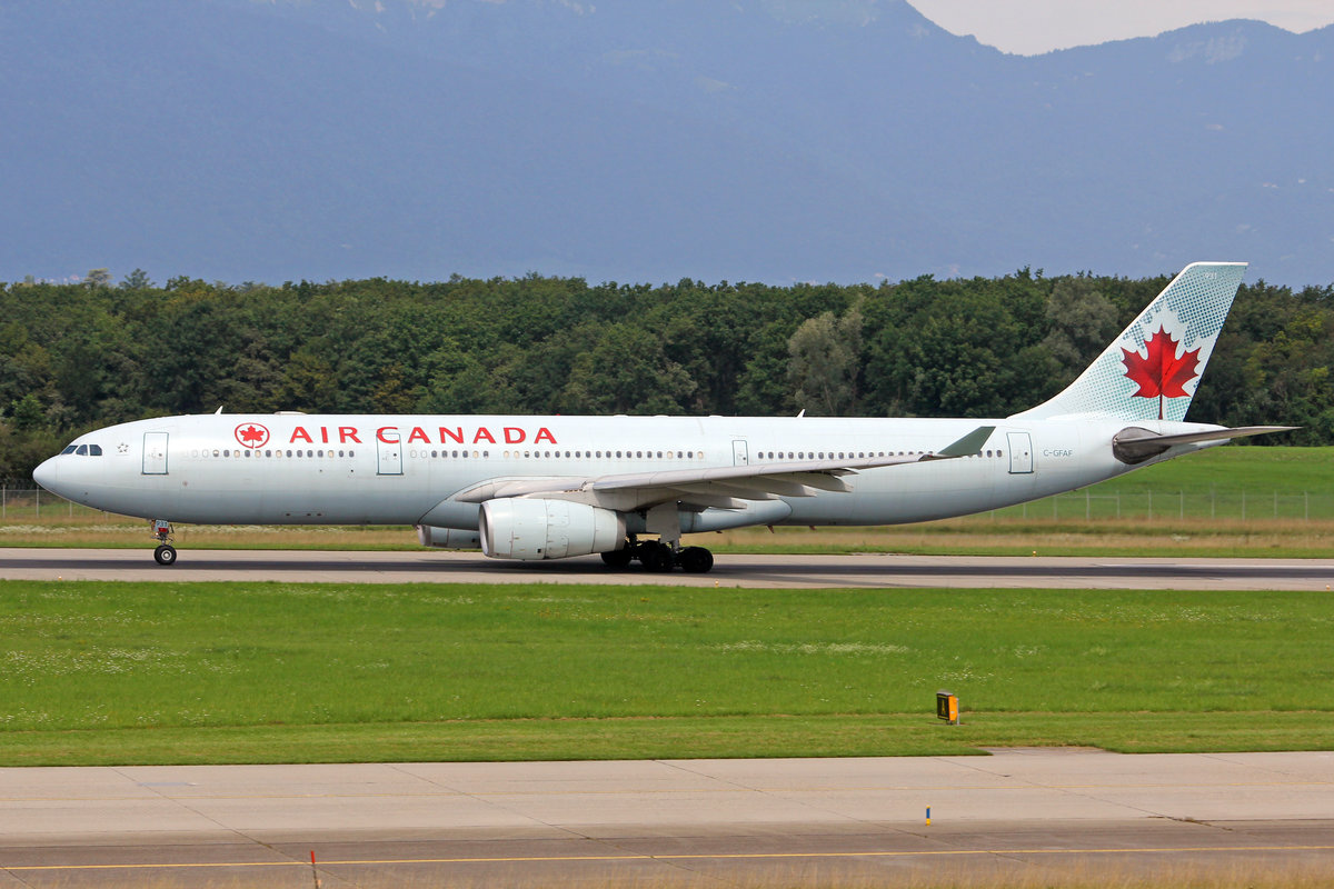 Air Canada, C-GFAF, Airbus A330-343X, msn: 277, 10.August 2014, GVA Genève, Switzerland.
