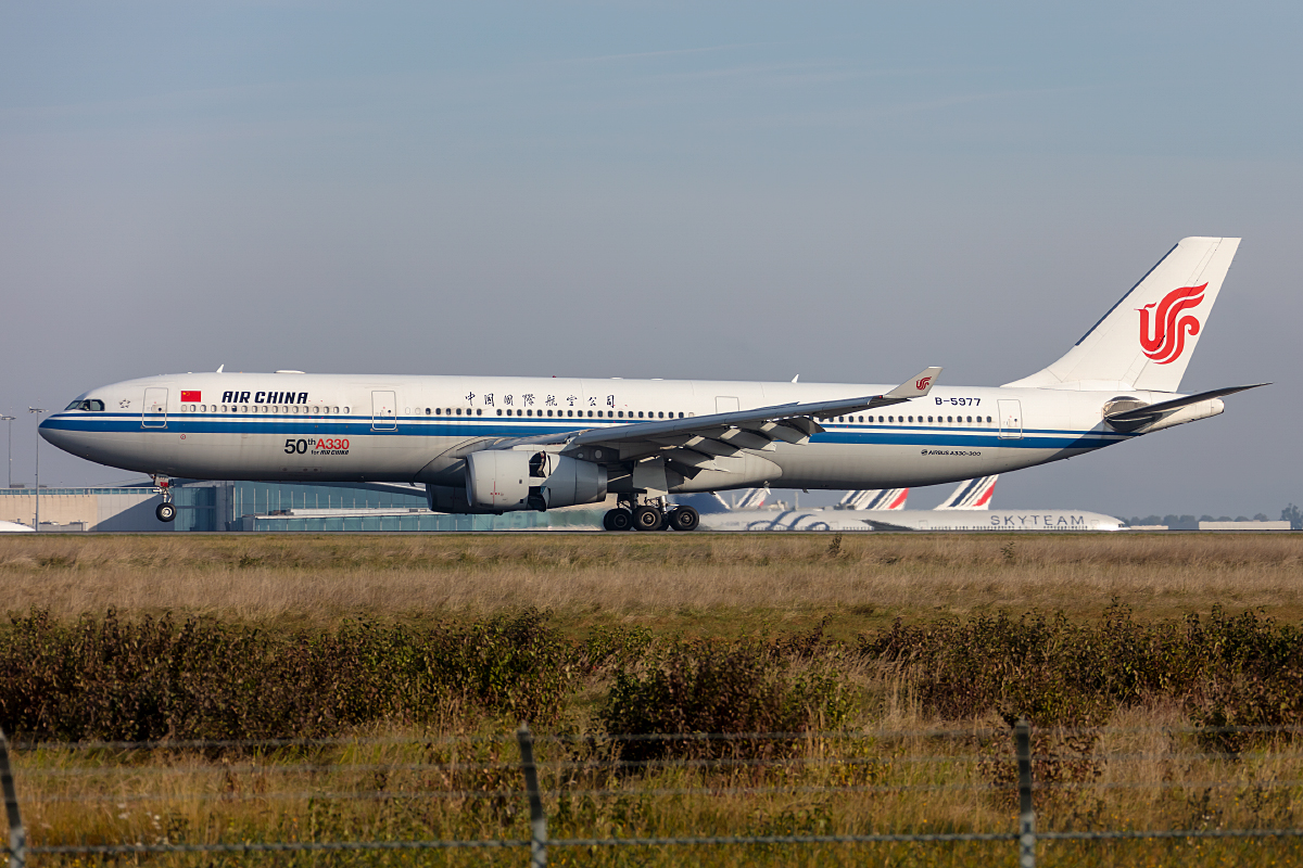 Air China, B-5977, Airbus, A330-323, 10.10.2021, CDG, Paris, France