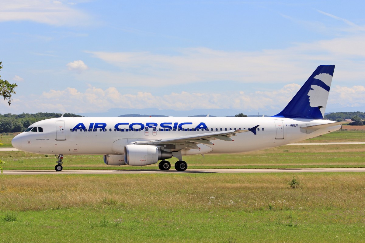 Air Corsica, F-HBEV, Airbus A320-214, 8. August 2014, LYS Lyon, France.