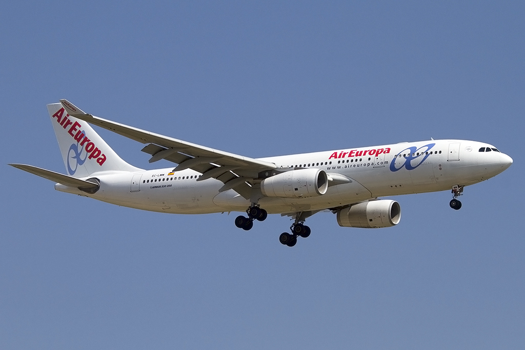 Air Europa, EC-LMN, Airbus, A330-243, 02.06.2014, BCN, Barcelona, Spain



