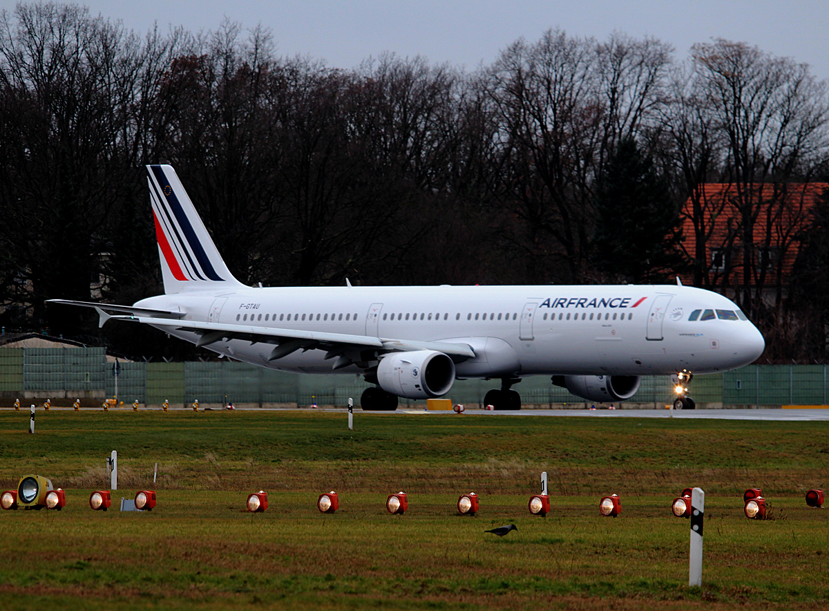 Air France A 321-212 F-GTAU kurz vor dem Start in Berlin-Tegel am 09.02.2015