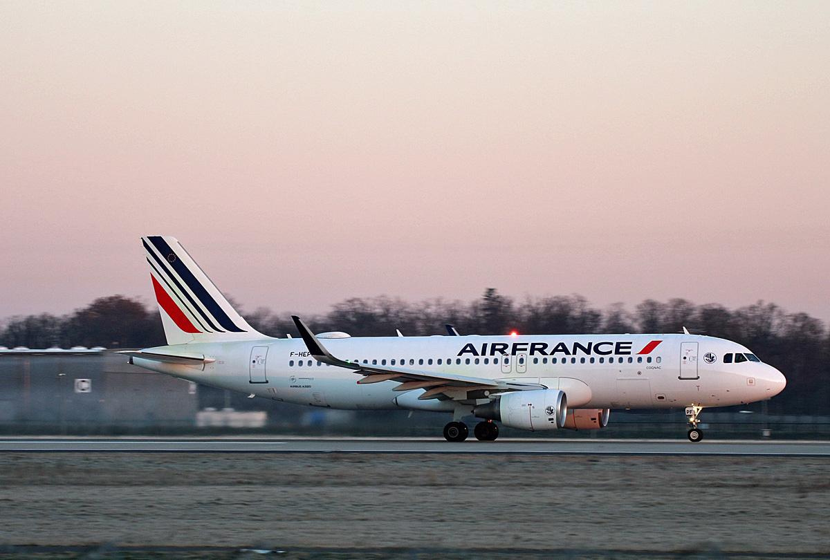 Air France, Airbus A 320-214, F-HEPF, BER, 08.03.2022