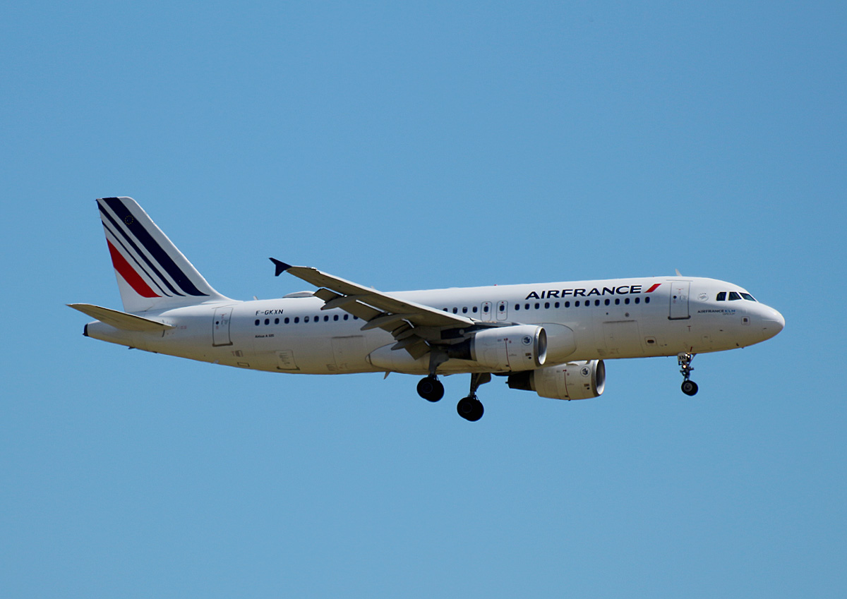 Air France, Airbus A 320-214, F-GKXN, BER, 21.06.2022
