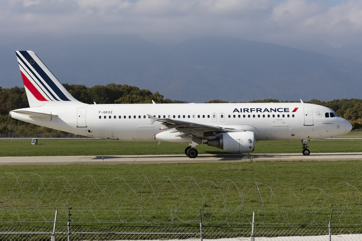 Air France, F-GKXZ, Airbus, A320-214, 17.10.2015, GVA, Geneve, Switzerland 



