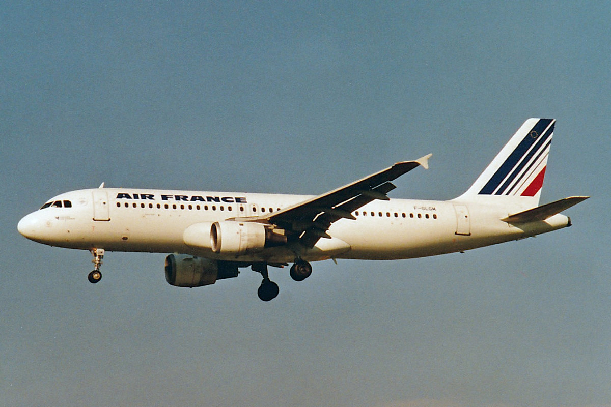 Air France, F-GLGM, Airbus A320-212, msn: 131, Juni 2001, ZRH Zürich, Switzerland.
