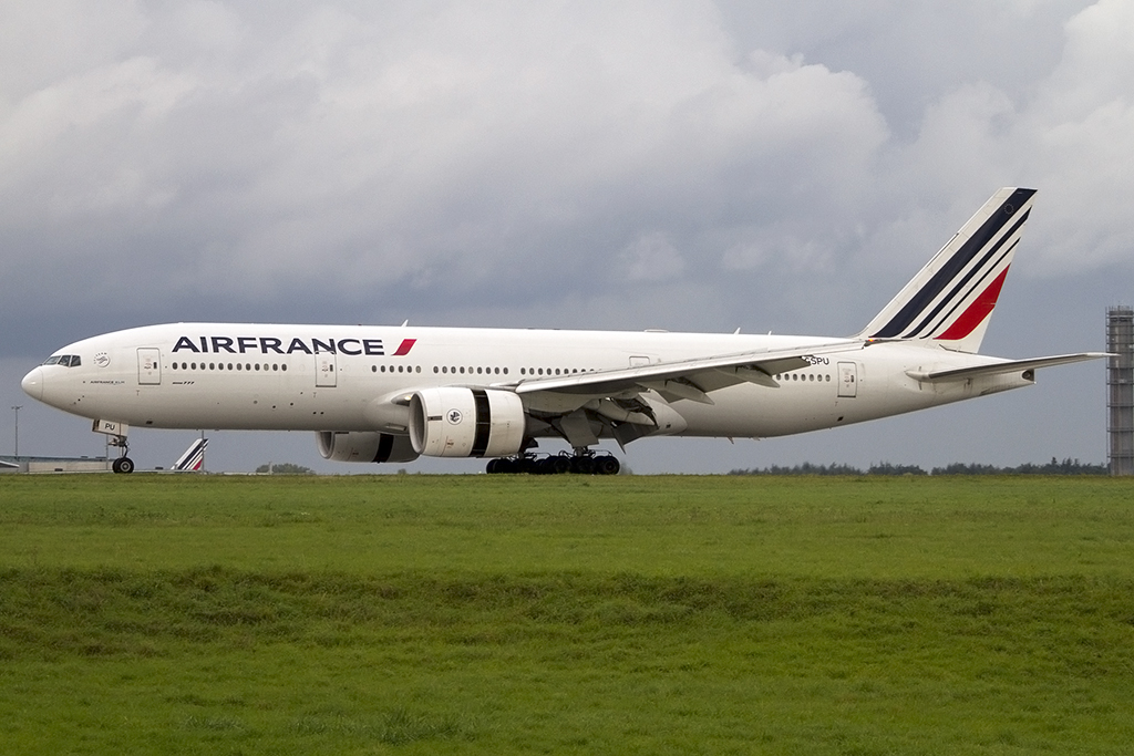 Air France, F-GSPU, Boeing, B777-228ER, 20.10.2013, CDG, Paris, France 





