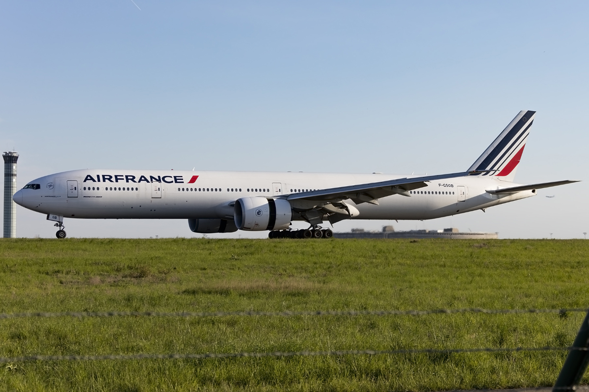 Air France, F-GSQB_, Boeing, B777-328ER, 07.05.2016, CDG, Paris, France 



