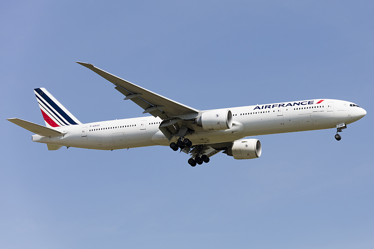 Air France, F-GSQD, Boeing, B777-328ER, 08.05.2016, CDG, Paris, France


