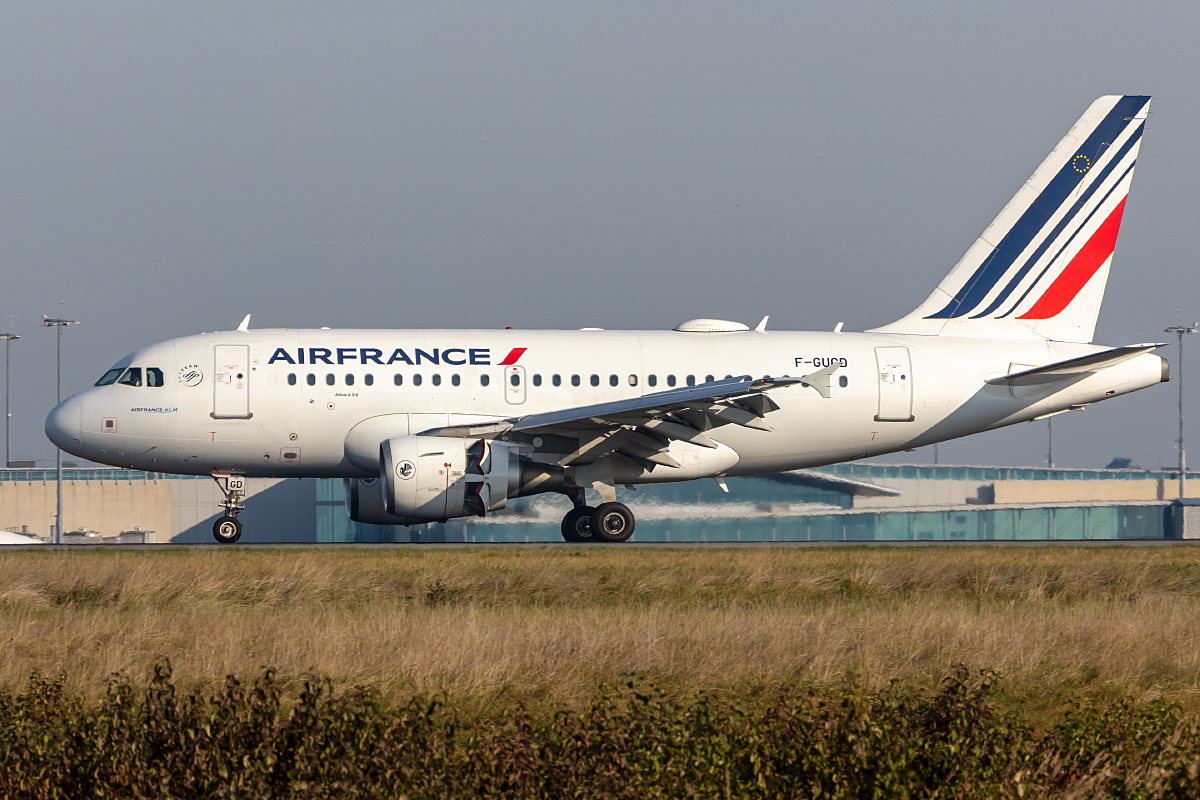 Air France, F-GUGD, Airbus, A318-111, 10.10.2021, CDG, Paris, France