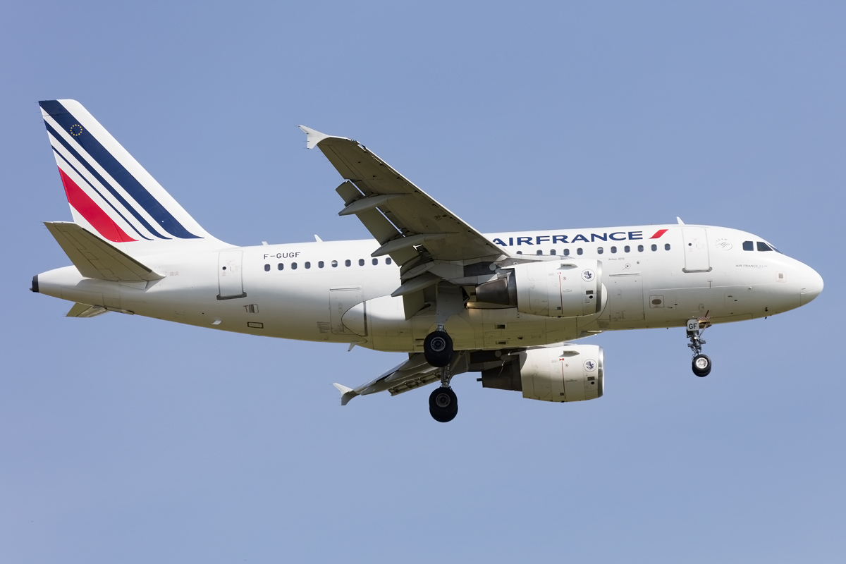 Air France, F-GUGF, Airbus, A318-111, 08.05.2016, CDG, Paris, France 


