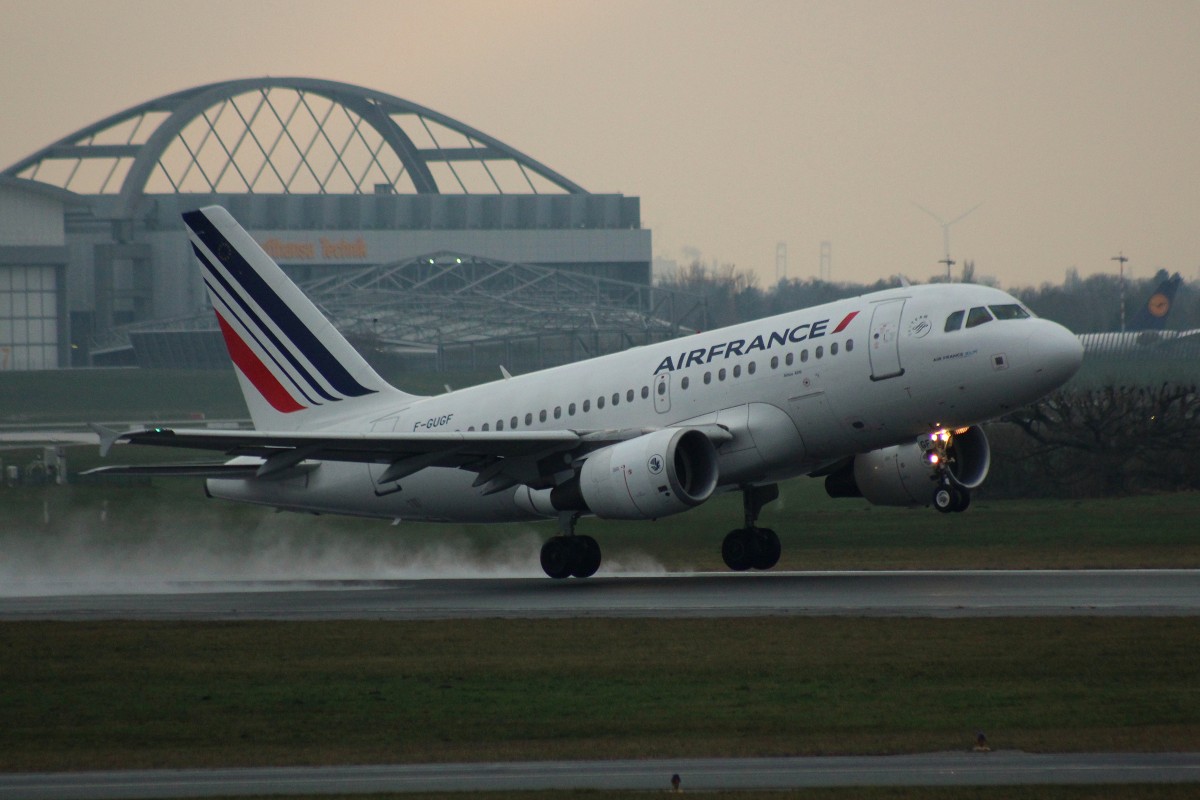 Air France, F-GUGF, (C/N 2109),Airbus A318-111,12.01.2016,HAM-EDDH, Hamburg, Germany 