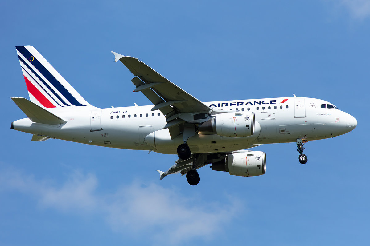 Air France, F-GUGJ, Airbus, A318-111, 13.05.2019, CDG, Paris, France




