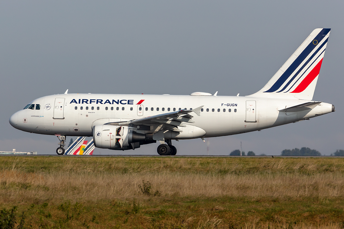 Air France, F-GUGN, Airbus, A318-111, 10.10.2021, CDG, Paris, France