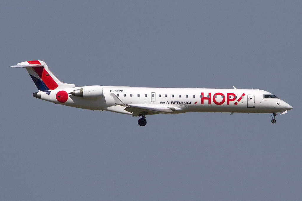 Air France - HOP!, F-GRZD, Bombardier, CRJ-700, 05.06.2014, TLS, Toulouse, France




