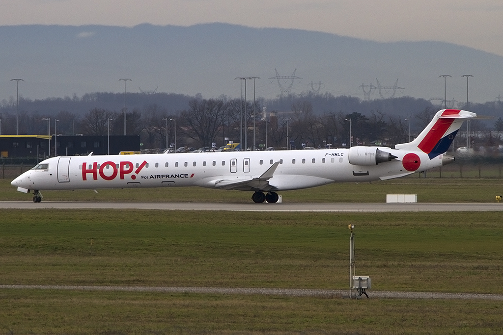 Air France - hop, F-HMLC, Bombardier, CRJ-1000, 06.01.2014, LYS, Lyon, France




