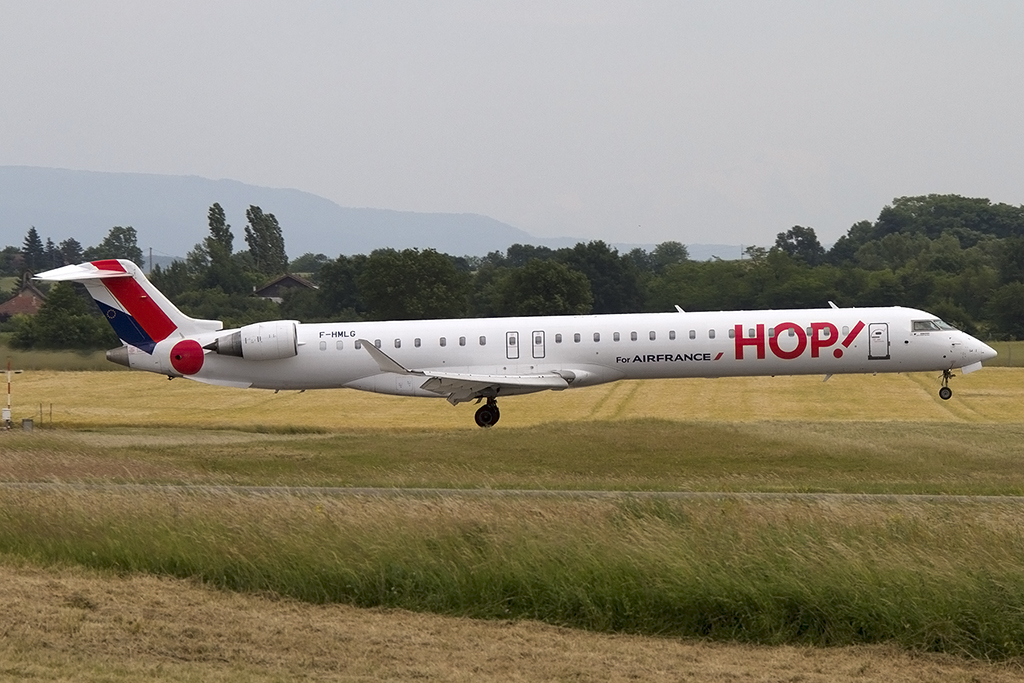 Air France - HOP!, F-HMLG, Bombardier, CRJ-1000, 06.06.2014, LYS, Lyon, France 



