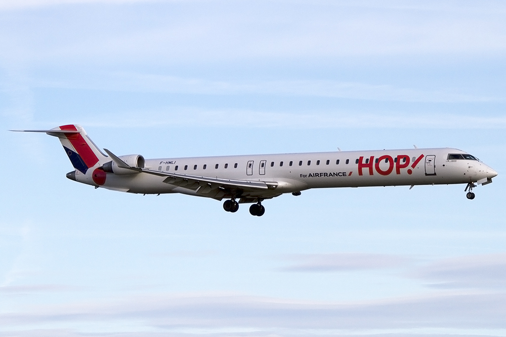Air France - hop, F-HMLI, Bombardier, CRJ-1000, 06.01.2014, LYS, Lyon, France




