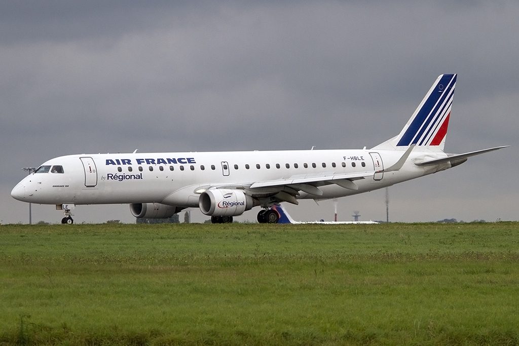 Air France - Regional, F-HBLE, Embraer, ERJ-190-LR, 20.10.2013, CDG, Paris, France



