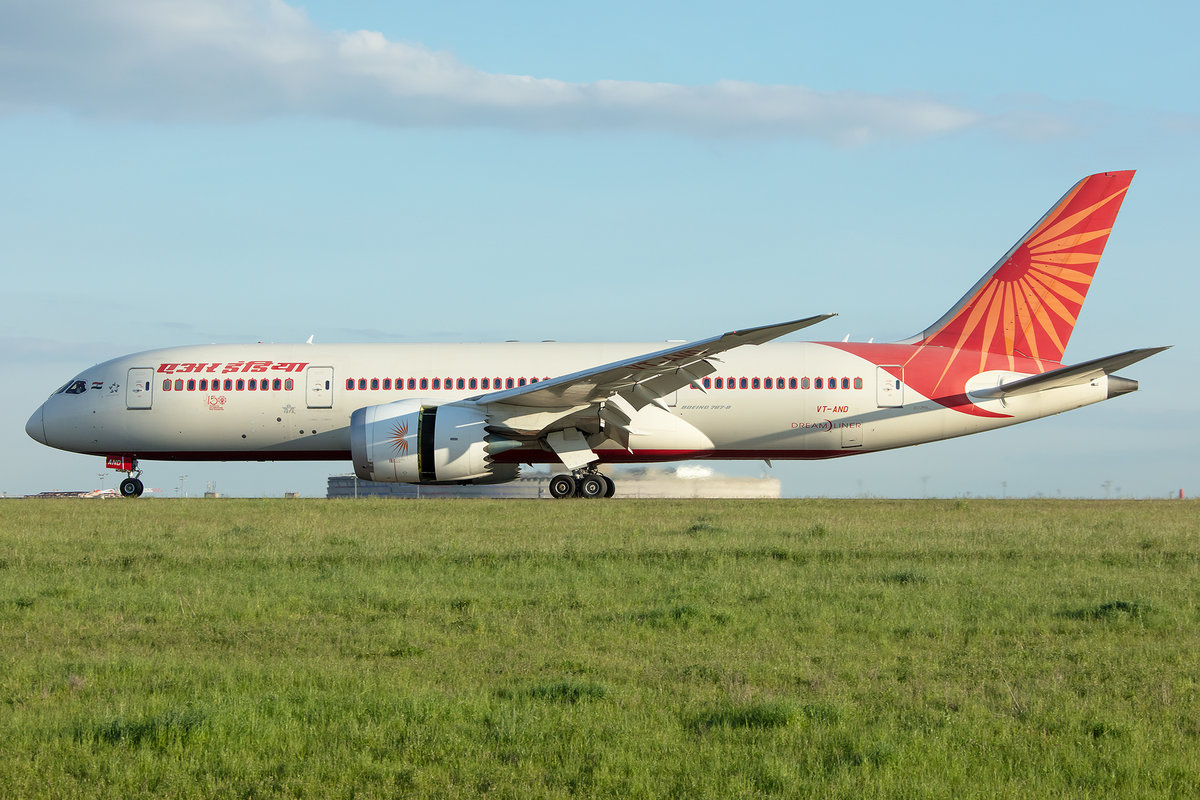 Air India, VT-AND, Boeing, B787-8, 12.05.2019, CDG, Paris, France



