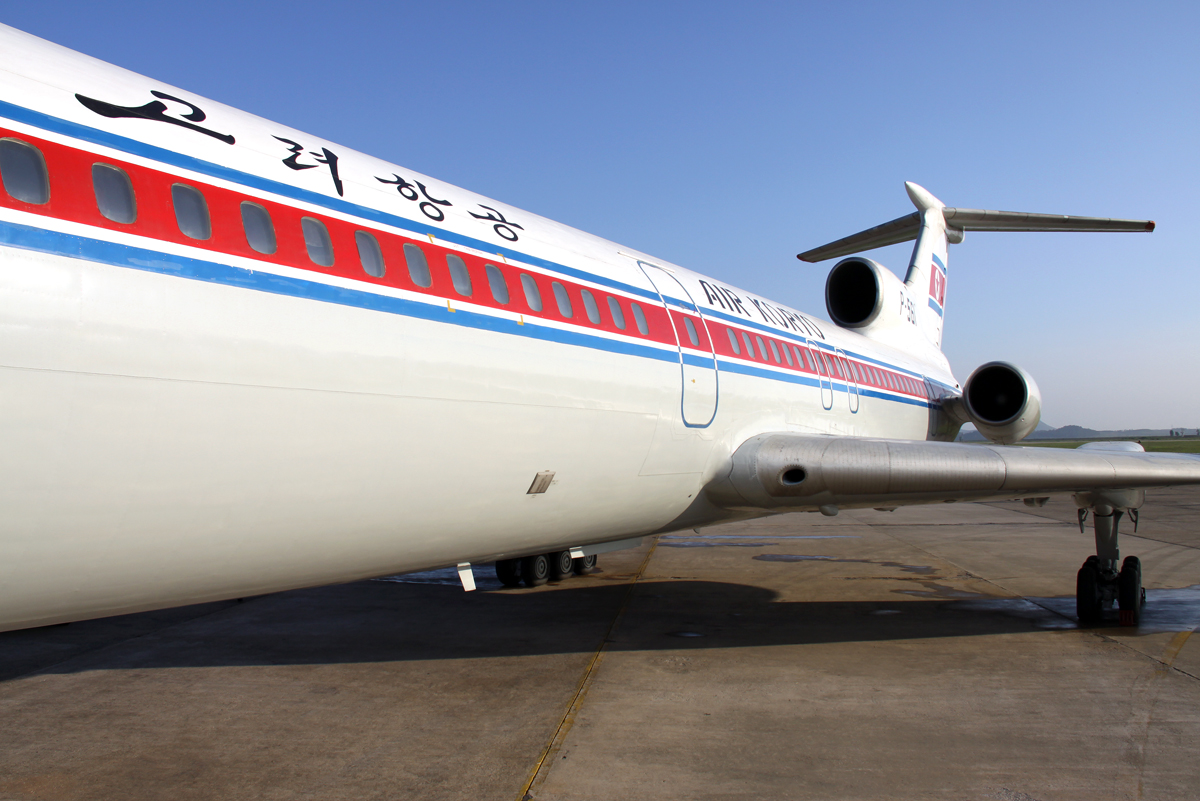 Air Koryo Tu-154 B-2 P-561 beim Boarding in FNJ / ZKPY / Pyongyang am 04.09.2014