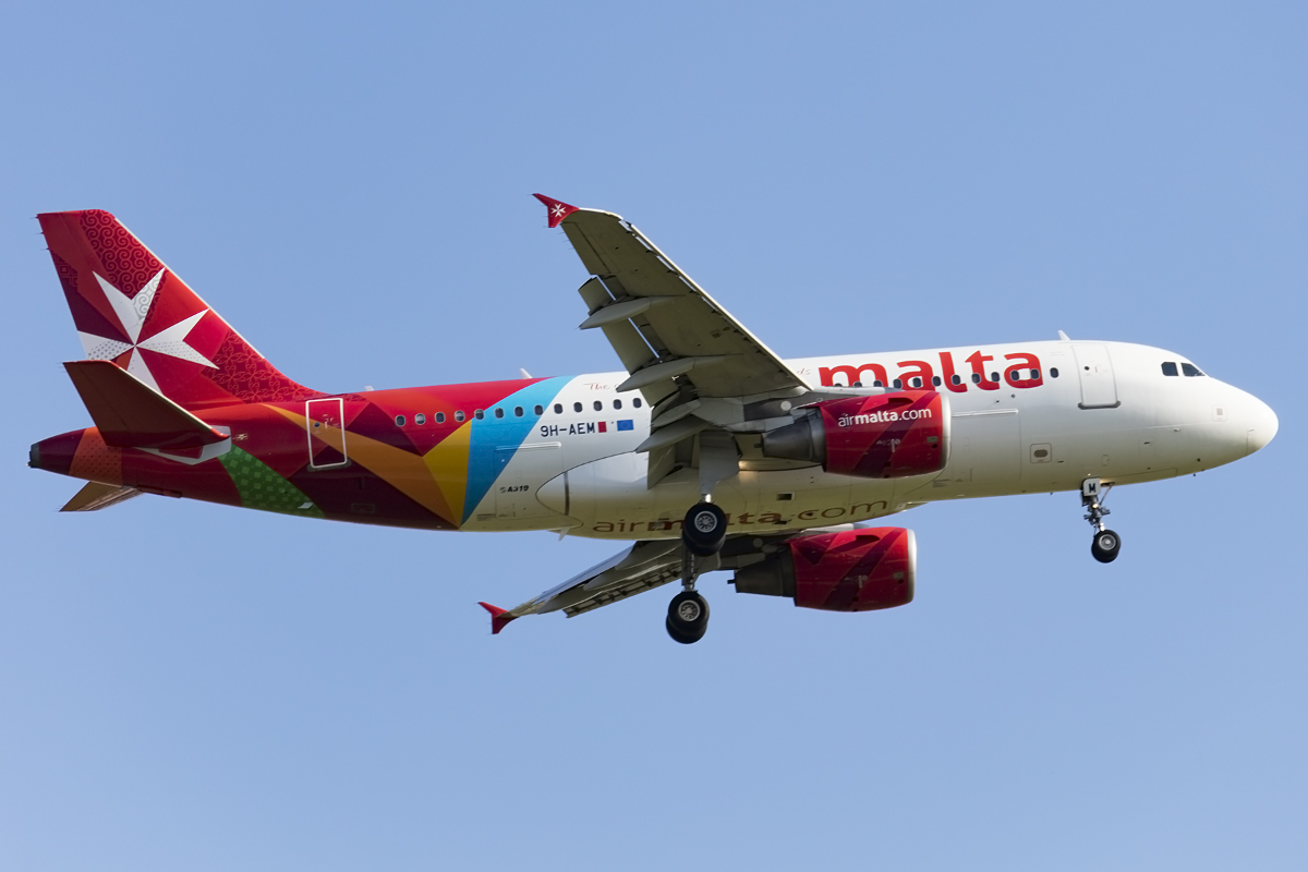 Air Malta, 9H-AEM, Airbus, A319-111, 08.05.2016, CDG, Paris, France 





