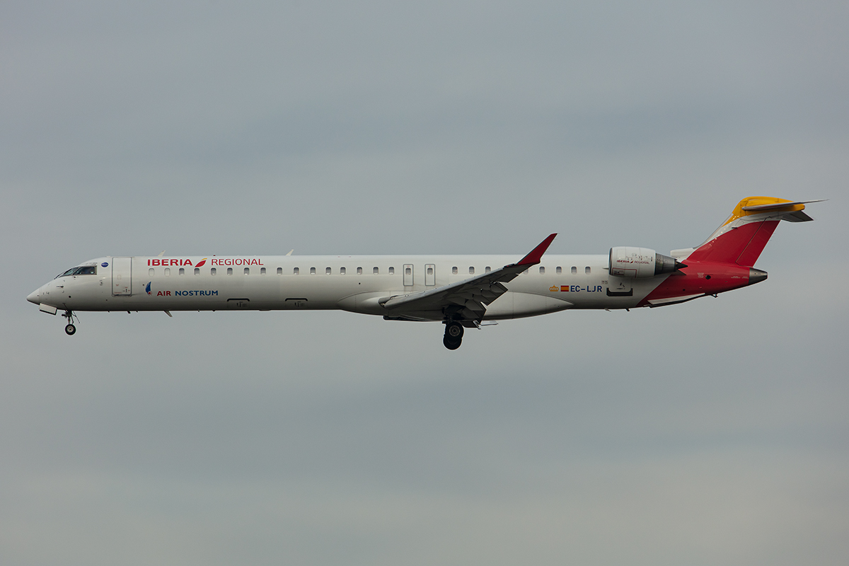 Air Nostrum, EC-LJR, Bombardier, CRJ-1000, 24.11.2019, FRA, Frankfurt, Germany




