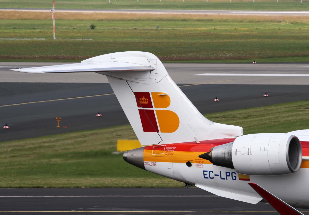 Air Nostrum, EC-LPG, Bombardier, CRJ-1000 ER (Seitenleitwerk/Tail), 01.07.2013, DUS-EDDL, Dsseldorf, Germany 