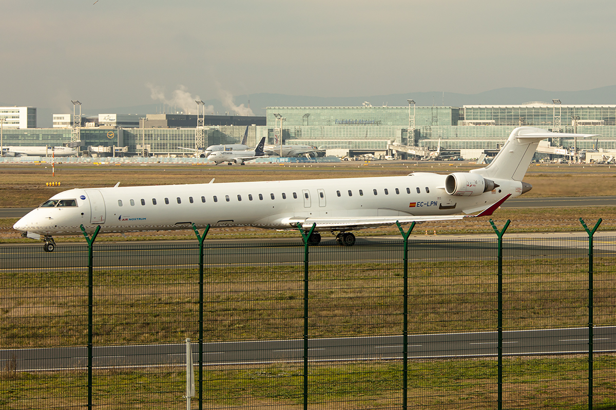 Air Nostrum, EC-LPN, Bombardier, CRJ-1000, 24.11.2019, FRA, Frankfurt, Germany




