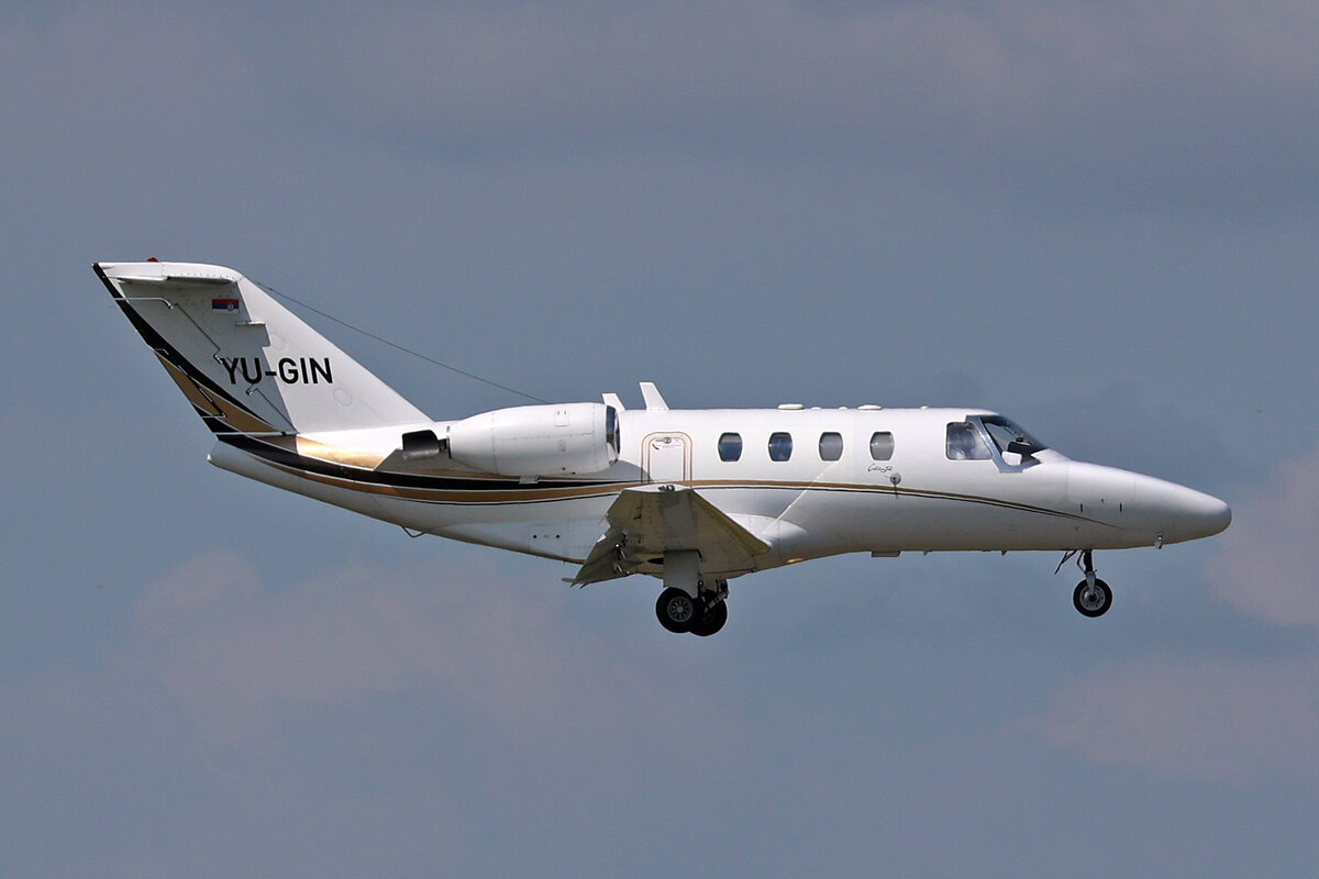 Air Pink, YU-GIN, Cessna 525 Citation Jet, msn:	525-0090, 13.Juli 2023, MXP Milano Malpensa, Italy.