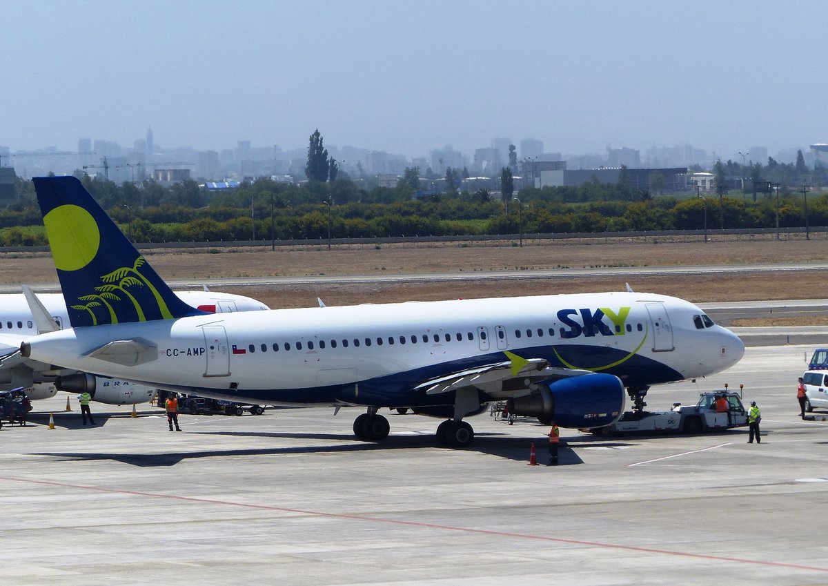Airbus A 319, CC-AMP, SKY Airline, Aeropuerto Santiago de Chile (SCL), 5.1.2017