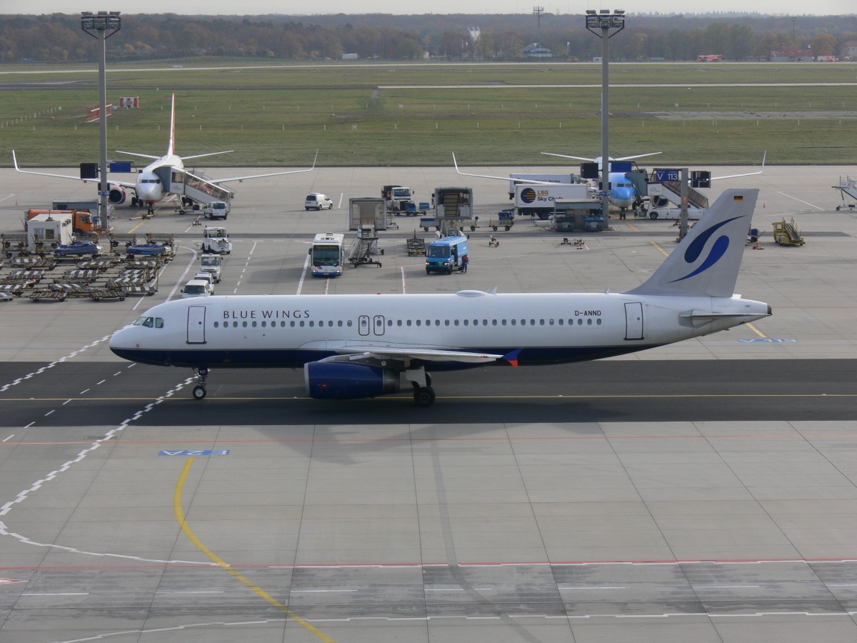 Airbus A320-232 Blue Wings D-ANND am 04.11.2008 in Frankfurt.