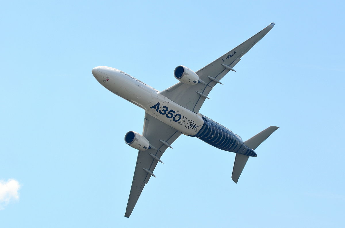 Airbus A350-900 F-WWCF im Flugdisplay auf der ILA am 04.06.16