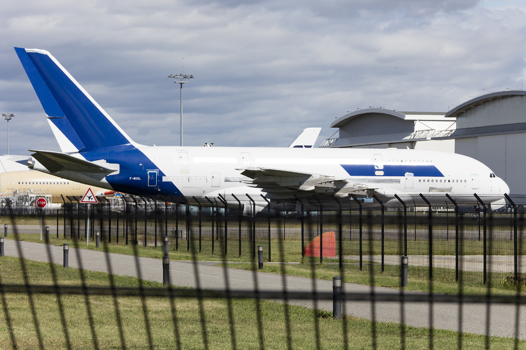 Airbus Industrie, F-WXXL, Airbus, A380-841, 17.09.2015, TLS, Toulouse, France



