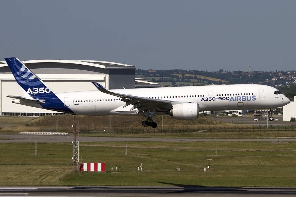 Airbus Industries, F-WXWB, Airbus, A350-941, 05.06.2014, TLS, Toulouse, France 




