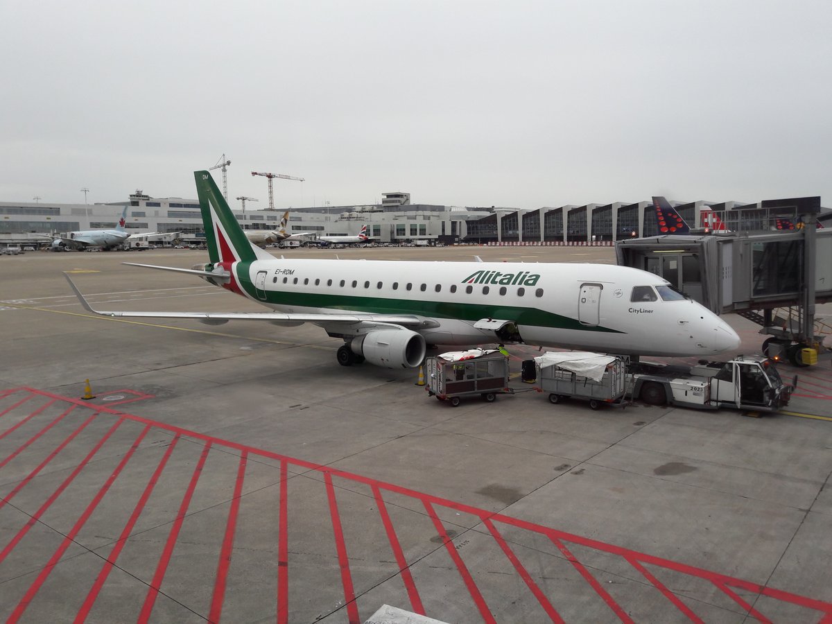 Alitalia Cityliner, Embraer ERJ 175STD, EI-RDM, Brüssel Airport (BRU), 6.3.2019