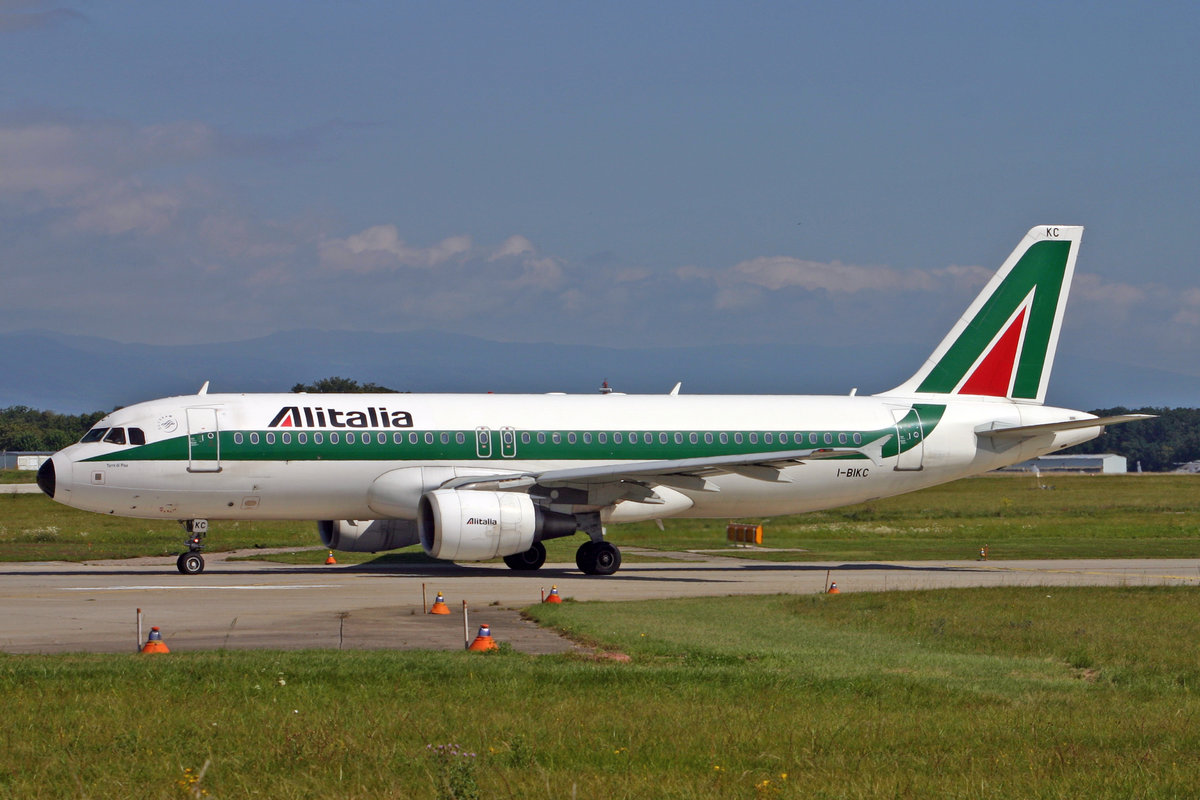 Alitalia, I-BIKC, Airbus A320-214, msn: 1448,  Torra di Pisa , 02.September 2007, GVA Genève, Switzerland.