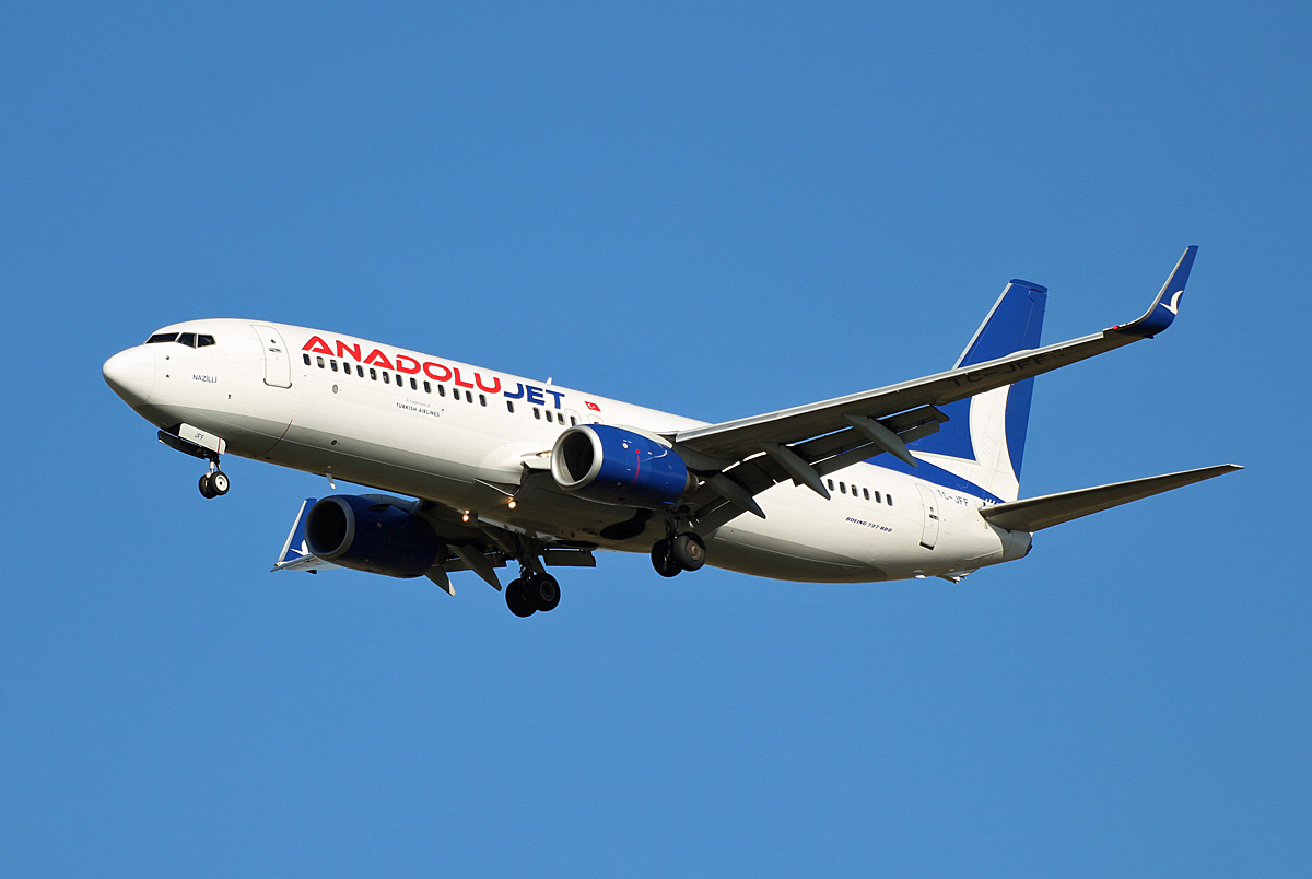 AnadoluJet, Boeing B 737-8F2, TC-JFF, BER, 21.02.2021