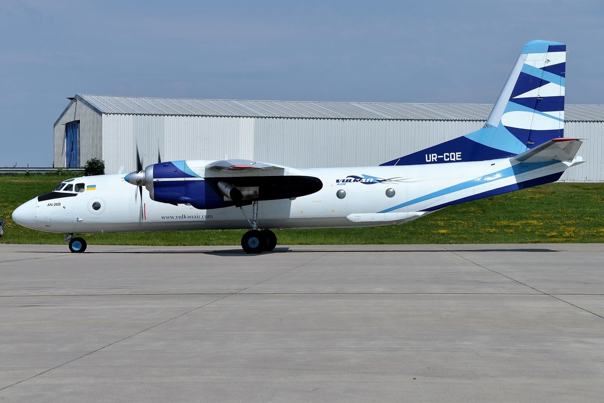 Antonov An-26B - VKA Vulkan Air - 57314004 - UR-CQE - 05.06.2019 - CGN