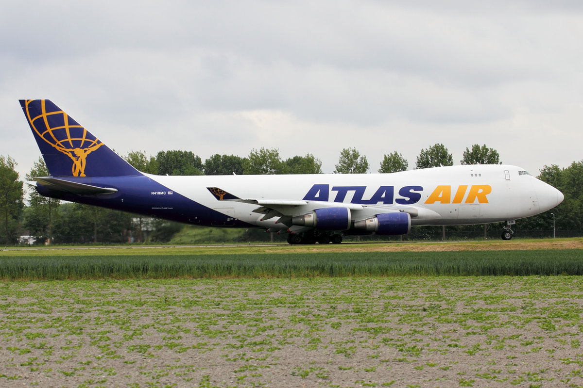 Atlas Air Boeing 747-47UF N418MC rollt zum Start in Amsterdam 25.5.2019