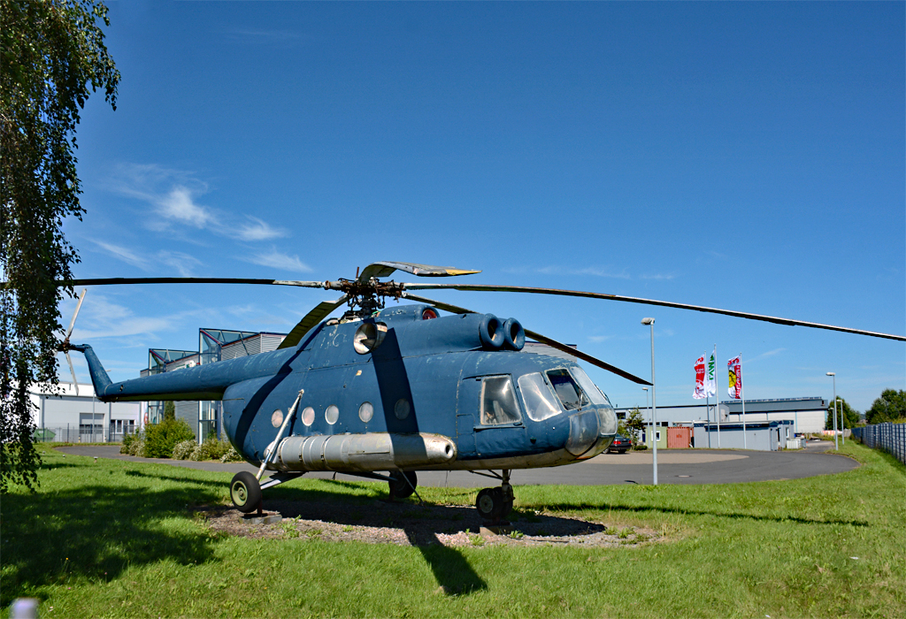 Ausrangierte Mi-8T als Blickfang im Industriegebiet Kall/Eifel - 07.08.2016